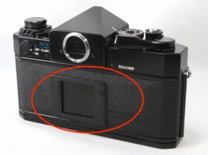 CANONのフィルムカメラ、F-1前期、F-1後期、NEW F-1の違いと見分け方 